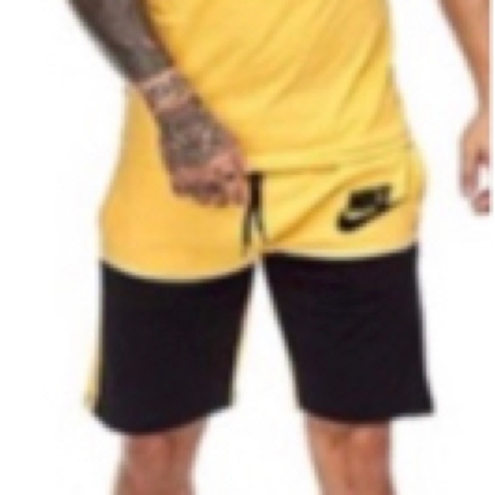 Men’s collared short set